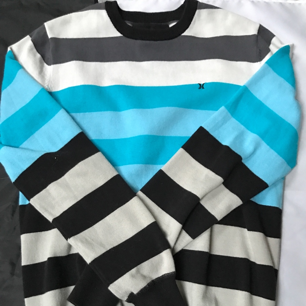 Hurley Sweater - Picture 2 of 4